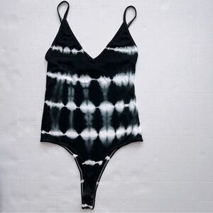 Olivaceous tie dye strappy v neck bodysuit in size medium
